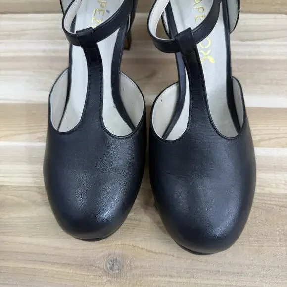 Capezio Closed Toe T-Strap Chorus Black Dance Character Shoes Women's Size 7W - Picture 7 of 13